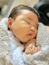 内山琴『保健師さん訪問！！』