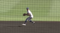 【映像】甲子園で回転キャッチ&スローの美技!!