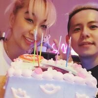 青山テルマ＆清水翔太、“上下逆のロウソク”を立てたバースデーケーキでお祝い?!「ほんっまにお腹痛い」「面白すぎて最＆高」とファン爆笑
