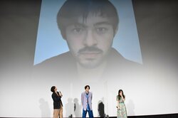 SixTONES松村北斗、森七菜の髭面イケメン顔に驚き小関裕太は「犯罪者みたい」