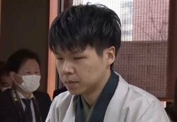 おやつに「クリームソーダ」、昼食は旗付きウインナー！？増田康宏八段の“わんぱく”すぎる「大人様ランチ」にファン歓喜「こりゃあいいや」