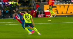 「どこに目つけてんだよ！」冨安健洋、痛恨退場に指揮官ブチギレの瞬間　相手の“マリーシア”にやられた2度目の警告に「意味がわからん」「DF何もできなくなるやん」ファンも激怒