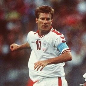 「大国からも畏怖される“ダニッシュ・ダイナマイト”の中心」ミカエル・ラウドルップのW杯英雄譚