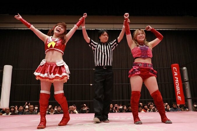 「笑ってんじゃねえ！お前らも這い上がりたいか！」“クビドル”伊藤麻希、観客を巻き込みタイトル戦へ向け反撃開始 2枚目