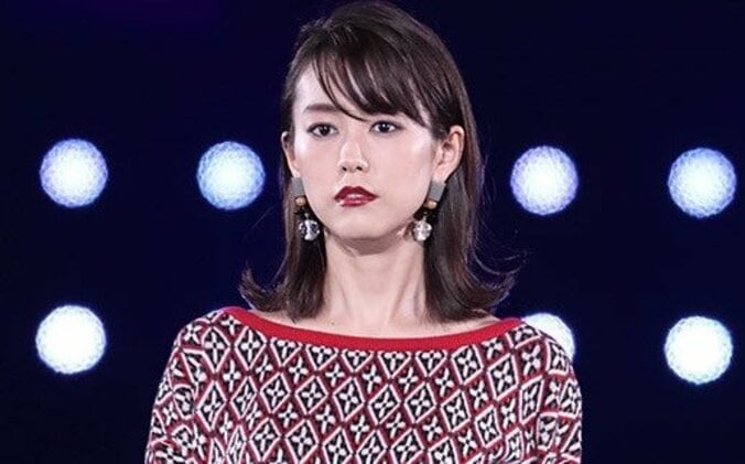 桐谷美玲＆佐藤ありさ親子の3ショットにファンほっこり「最高コンビ」「みれあり大好き」 1枚目