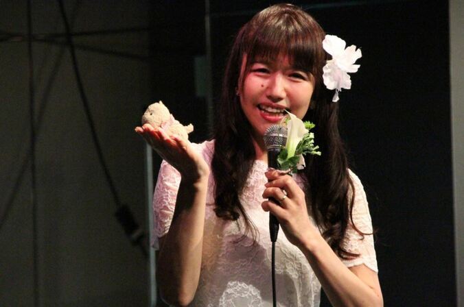 声優・井上喜久子、今年も“17歳”のバースデー迎える　娘ほの花（19歳）もツーショット披露 1枚目