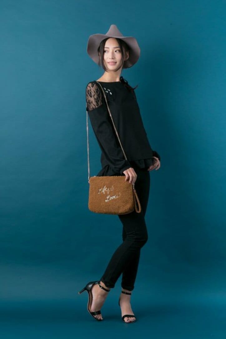 アニメ『ユーリ!!! on ICE』イメージのカットソー、愛犬＆愛猫モチーフのバッグが登場！