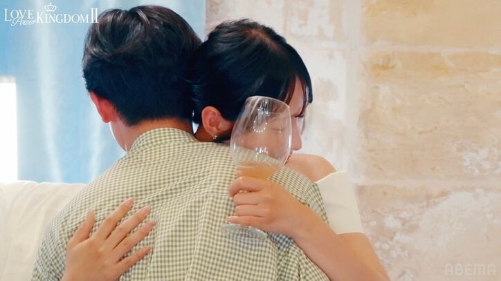 【写真・画像】“魔性”すぎる9頭身の元社長秘書、高学歴高収入の医者を妖艶な沼テクで骨抜きに…霜降りせいや絶叫「戻れなくなる!」 3枚目