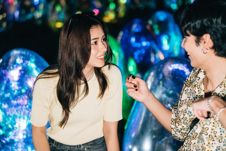 17歳の魅惑的ガール・にのん、タイプの違う2人の男子が夢中に！「どっちに傾きそう？」強引な質問も『オオカミちゃんとオオカミくん』第1話