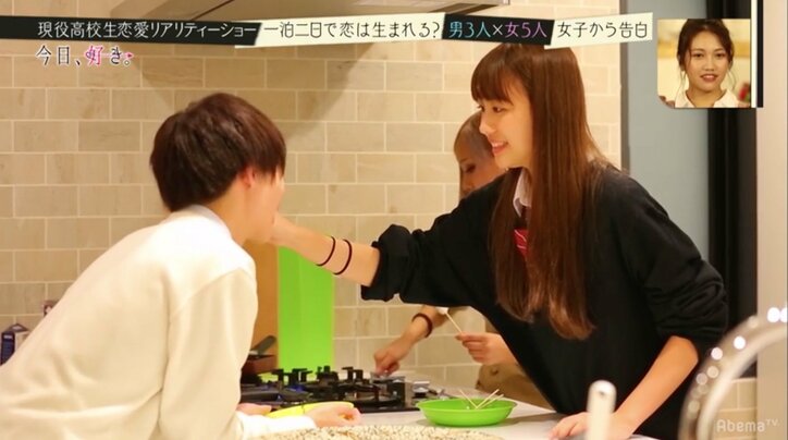 高級別荘で過ごす夜、高校生たちの恋が動き出す　恋愛リアリティショー『今日、好きになりました』第2話