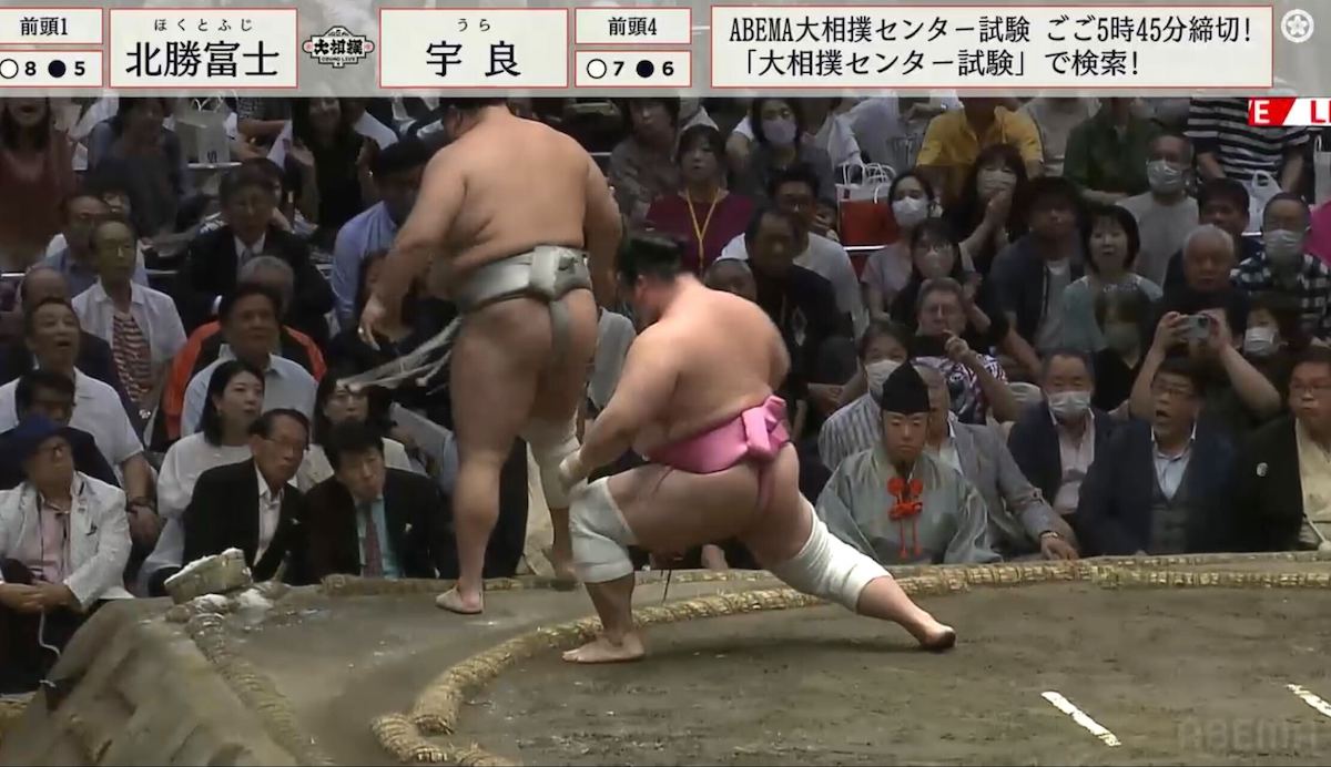 人気力士、勝利後の軽やか“バックステップ”にファン熱視線「宇良の戻り