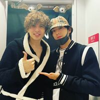 新田真剣佑、城田優の舞台で号泣したことを明かす「泣きすぎて頭痛いです」