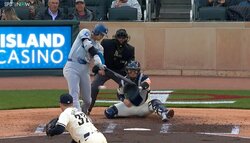 わずか3秒の「大谷劇場」天然芝でこれはやばい！ 元メジャー選手が驚愕 「打球スピードのレベルが違う」