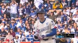 大谷翔平、爆速ツーベースで“いつもより激しめ”塁上リアクションが話題…不振脱出の兆し見せる快音にファン安堵「ご機嫌だな」