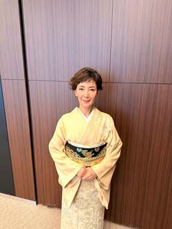 戸田恵子、地元・名古屋で艶やかな着物姿を披露 「まさに凛とした姿。見惚れます」などの声