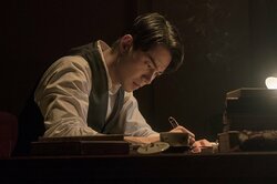 東出昌大、“知られてはいけない恋”と知りながら…『ビブリア古書堂の事件手帖』場面写真解禁