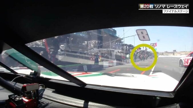 同レースで起きたクルーとマシンの接触