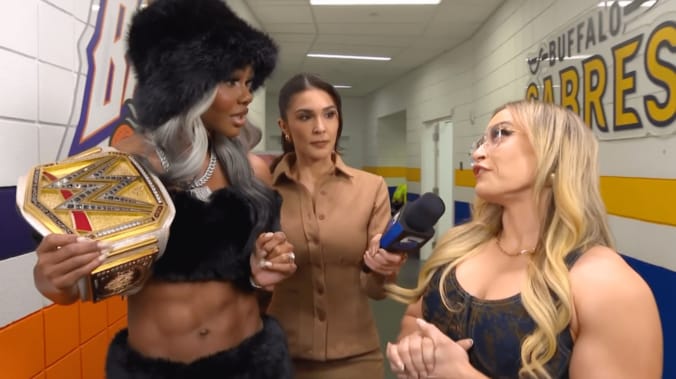 ジョーディン・グレース（写真右）とジェイド・カーギル（同左）