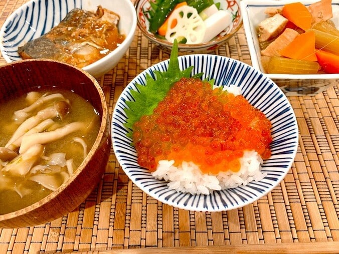  飯田圭織、子ども達もよく食べた贅沢な夕飯「ぷちぷちでたまりません」  1枚目