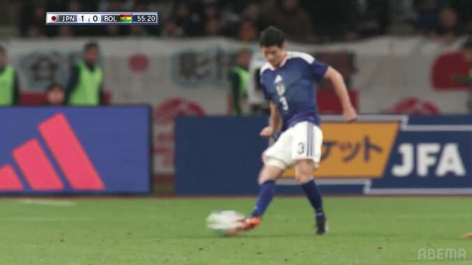 レベチ！久保建英、DF完全置き去りの“絶品ターン”にスタジアム大歓声「もはや芸術」意表をつく反転→ど真ん中を抜くスルーパスで決定機演出 4枚目