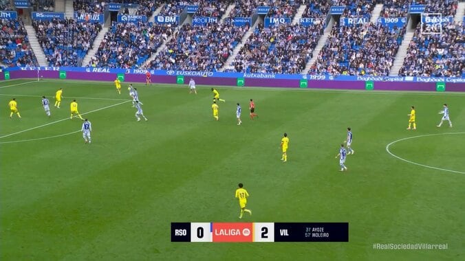 「めちゃくちゃきれてる」久保建英、今季初アシスト！相手4人の包囲網を打ち破る絶妙ラストパスでゴールをお膳立て「1人で4人を引きつける天才」 4枚目