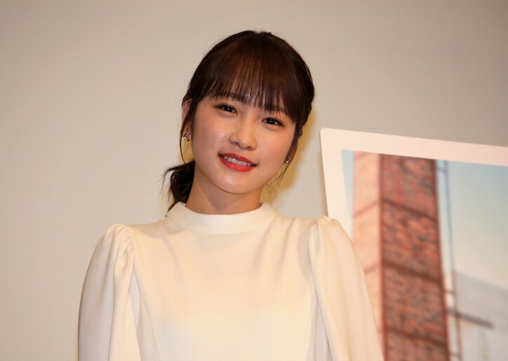 川栄李奈が映画初主演　「最後は風格も出て」と監督は演技力絶賛