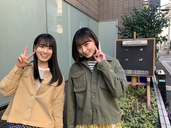 大園桃子・遠藤さくらがギターの弾き語りを披露! 乃木坂46のユニット曲『友情ピアス』のMV公開