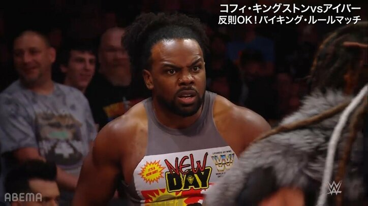 女性マネージャーが乱入でパニック! 「リアルもののけ姫やん」「貞子的な?w」ファン騒然 大柄レスラーも後ずさって“ドン引き”