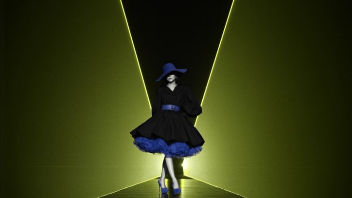 安室奈美恵ファッション総選挙ランキング発表、キャリア25年で最も愛された作品1位は？