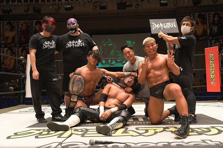 青木真也、DDTで「モノボケ」に勝利 11.3ビッグマッチで高木三四郎と一騎打ちへ