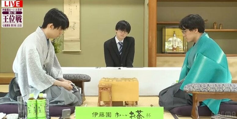 「この手は指さないと予想していたが…」藤井聡太王位VS伊藤匠二冠 注目の徳島対局は角換わりの出だしに／将棋・王位戦第5局