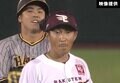 罠にハメられた？ 後ろに誰もいない… 阪神・梅野が不敵に笑ったか　楽天内野陣の“痛恨の挟殺ミス”を誘う「隠れたファインプレー」
