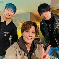 “ガンさん会”THE RAMAPAGE藤原樹、岩田剛典＆長谷川慎との3ショットを披露し「画面の中がイケメンで溢れている」と悶絶の声