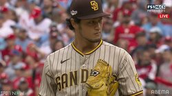 ダルビッシュ有、雨中で粘りの投球も勝利ならず リリーフが打たれポストシーズン敗退決定