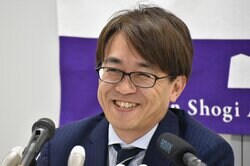 羽生善治会長、八冠独占の藤井聡太竜王・名人にヒーローとしての活躍期待 “七冠”当時の自身と戦ったら？の問いには「全然、全く敵わないです（笑）」