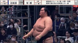 「マニアですね」人気タレントの“ガチすぎる”大相撲観戦スタイルが話題 “二刀流”に元力士も驚き「相撲好きやもんな」ファン共感