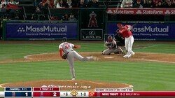 実況が騙された瞬間！「捉えたー！」トラウトのホームランを確信→「あーダメだー！」2死満塁・角度37度の放物線にグランドスラム調で絶叫してしまった一部始終