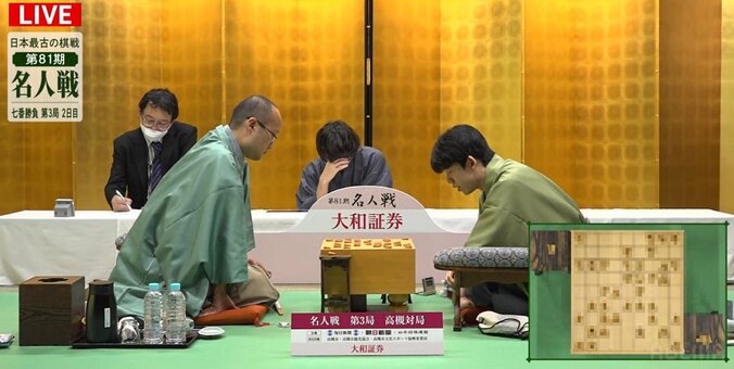 藤井聡太竜王のペースで本格的な戦いへ 渡辺明名人は反撃の糸口を見つけられるか／将棋・名人戦七番勝負第3局 1枚目