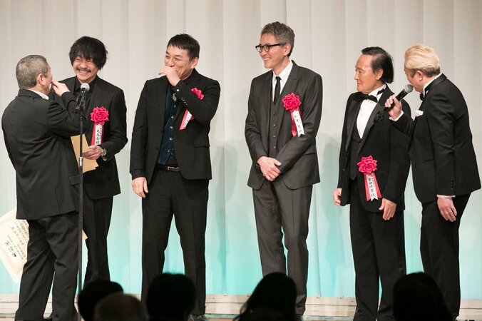 松重豊「漣さん、これからも見守ってください」塩見三省「大杉！俺はもうちょっとやってみるよ！」東スポ映画大賞で俳優陣から大杉さんを悼む声 4枚目