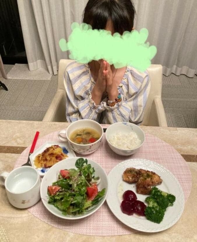  市川海老蔵、珍しく夕食が遅めだった娘・麗禾ちゃん「ゆっくり出来たかな」  1枚目