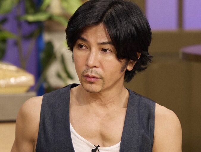【写真・画像】武田真治、爆発的人気を誇った20代のセクシー写真集がかっこよすぎて濱家驚き「40～50万部売れた」「福山雅治さんまで歴代1位」当時を明かす　1枚目