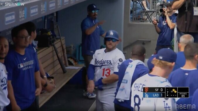 ド軍マンシーが“大激走” 巨体揺らし三塁蹴って決死の生還、98kgの全力疾走に「興奮する」「よく走った！」球場も大歓声 2枚目