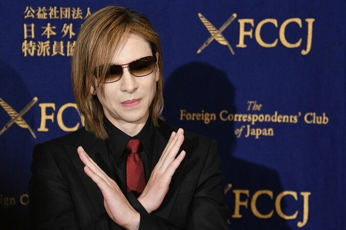 「アーティストが引退するのは死ぬ時だ。僕は前進し、戦い続ける」YOSHIKI、音楽の道を志す若者たちにメッセージも 2枚目