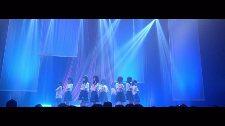 乃木坂46『ライブ神』『未来の答え』MVが同時公開!
