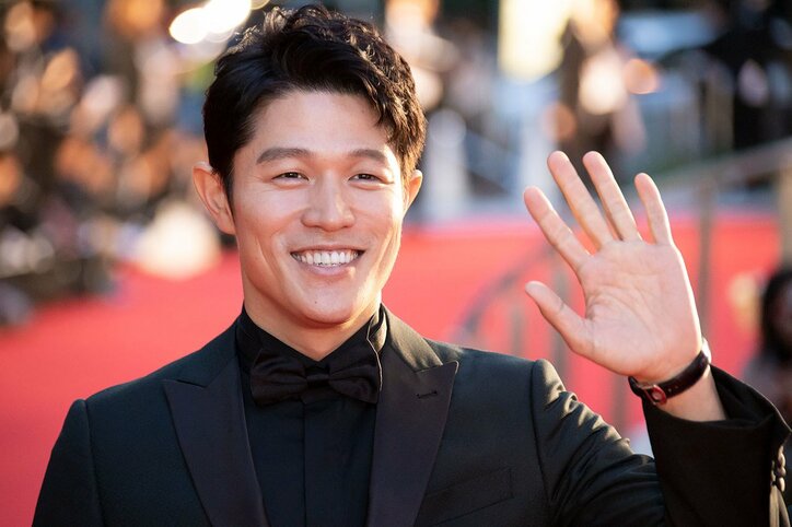 佐藤健、鈴木亮平、松岡茉優ら、東京国際映画祭に登場で観客どよめき&大歓声