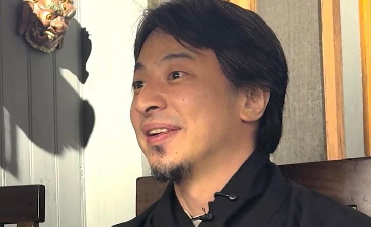 【写真・画像】「お笑いの学校の先生に1番向いてる」ひろゆきの“お笑い力”をM-1王者が絶賛する理由　1枚目