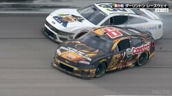 あり得ない！激走中のマシンからパーツが外れる「決定的瞬間」 戦慄トラブルに反響続々