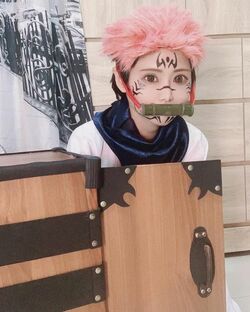 「呪術廻戦」両面宿儺と「鬼滅の刃」竈門禰豆子を大胆にミックス！台湾コスプレイヤー・Almaの投稿に「超可愛的！」の声