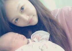 「13歳で妊娠」リアル“14才の母”、親バレの経緯を告白「おばあちゃんが妊娠検査薬を見つけて…」