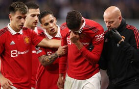 W杯もピンチか？ ユナイテッドDFヴァランがヒザを負傷し涙…指揮官「正しい診断を下さなければ」